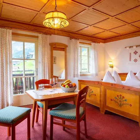 Berggasthof - Lahnerhof *