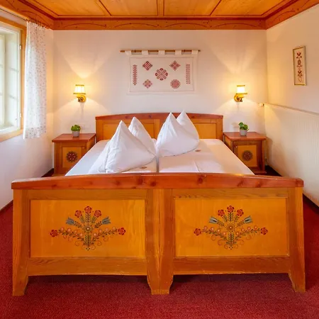 Berggasthof - Lahnerhof *