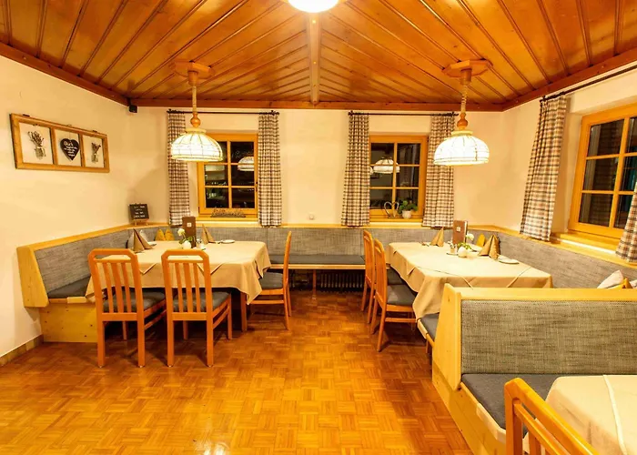 Inn Berggasthof - Lahnerhof *