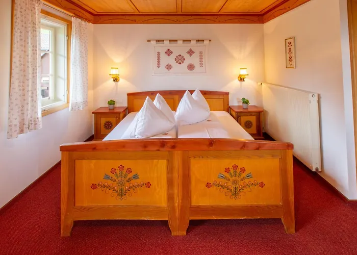 Berggasthof - Lahnerhof *