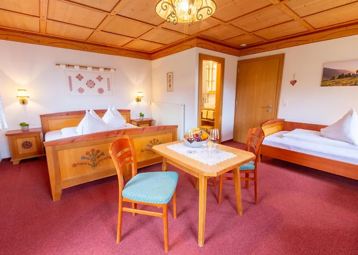 Berggasthof - Lahnerhof Inn Liesing